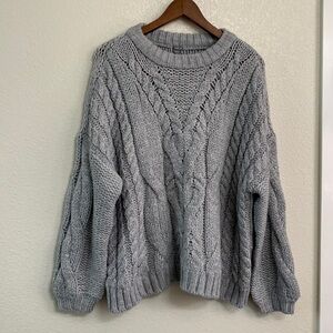 AERIE Snowday Oversized Gray Chunky Cable Knit Boxy Sweater Crew Neck Size S/P